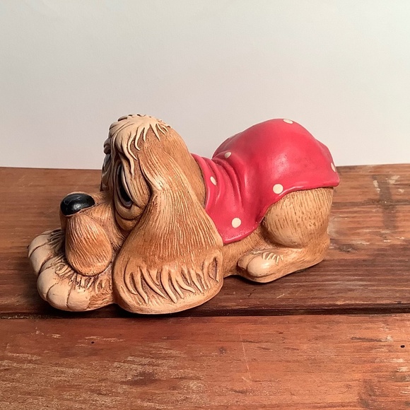 Vintage “Pendelfin Pooch” with red blanket - Picture 1 of 4